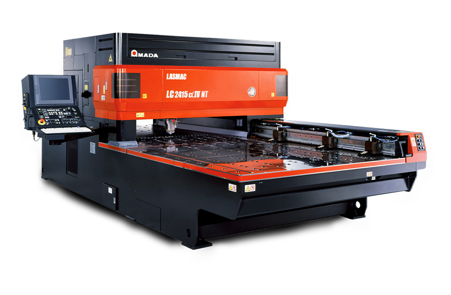 LASERFAB Amada LASMAC LC2415 gyártóberendezés a Fastron Hungária lemezmegmunkálás üzemében